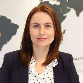 Ms Irina Schwabauer